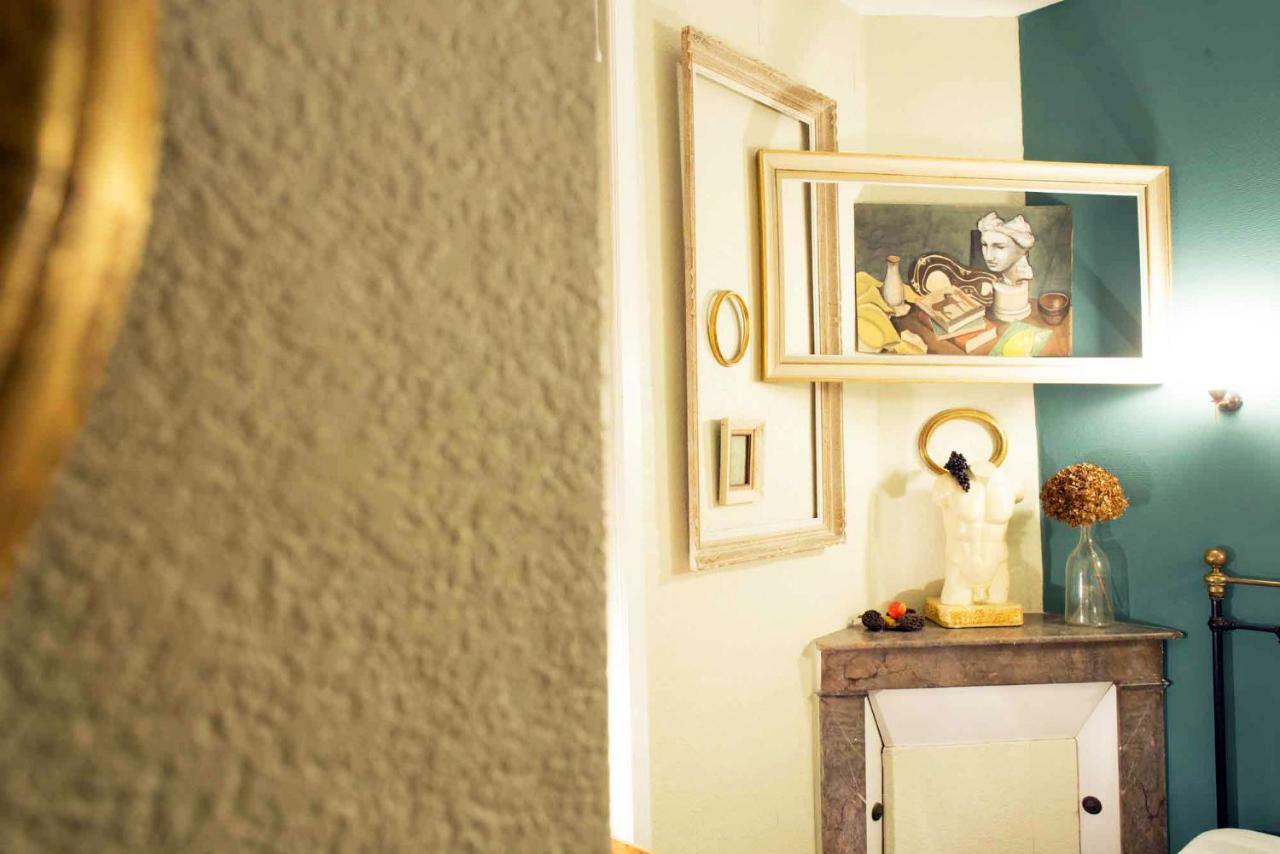 Hotel Auberge Des Remparts ลาวาล ภายนอก รูปภาพ